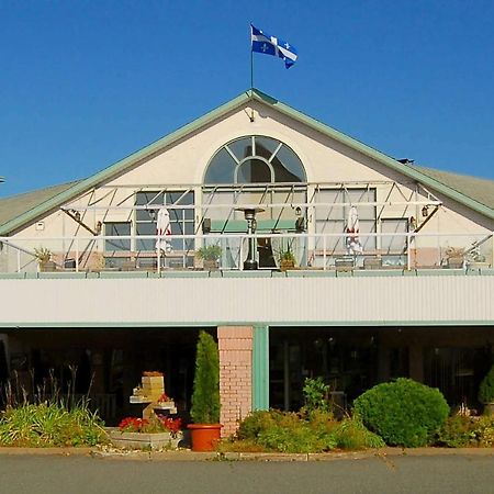Hotel Travelodge By Wyndham Victoriaville Exterior photo