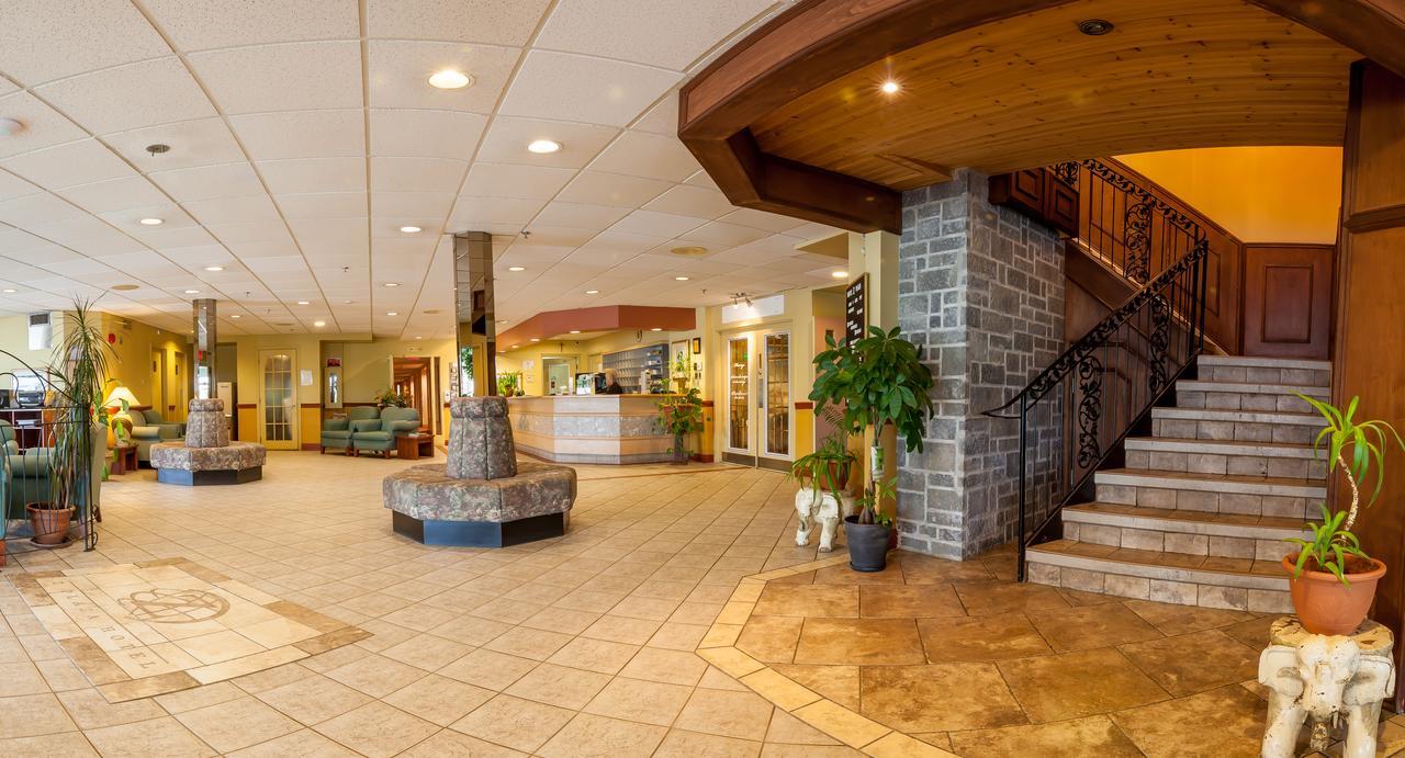 Hotel Travelodge By Wyndham Victoriaville Exterior photo